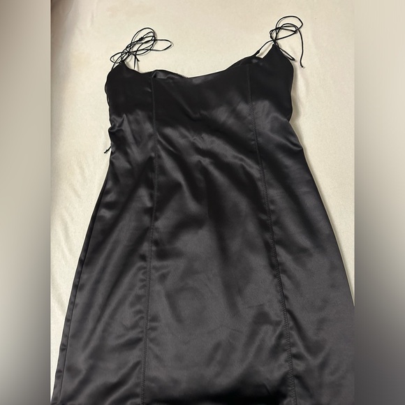 Bershka, Mini dress, open back - Picture 3 of 10